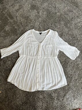 Torrid White Button-Front Peasant Blouse with Lace Yoke